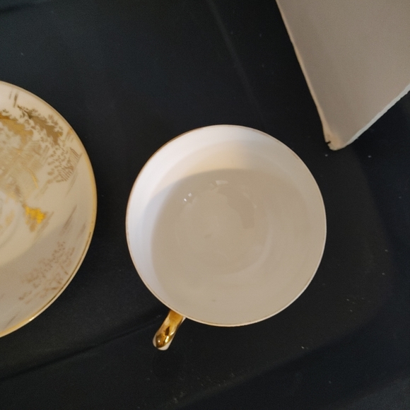 Vintage Kutani China 5 Cups and  5 Saucers Gold Trim Hand Painted - Picture 4 of 8